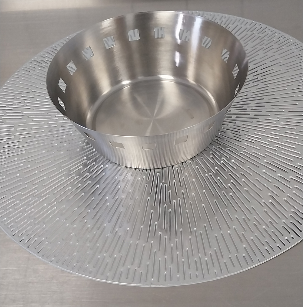 CORBEILLE A PAIN INOX RONDE - 0.35 euros